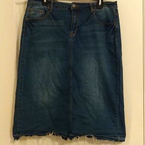 Kenneth Cole reaction high waisted denim skirt- size 10.